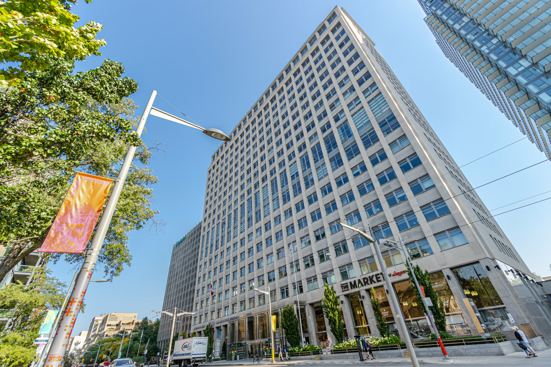 1601111 St Clair Avenue West, Toronto Realmedia Tours