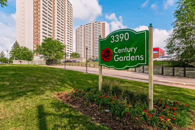 #609-3390 Weston Road, Toronto - photo 2