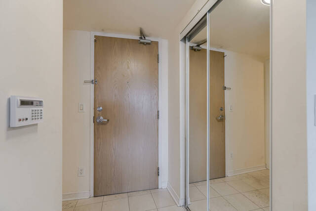 #1910-503 Beecroft Road, Toronto - photo 2