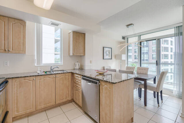 #1910-503 Beecroft Road, Toronto - photo 13