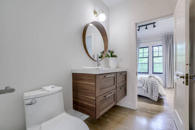127 Main Street South, Brampton - photo 60