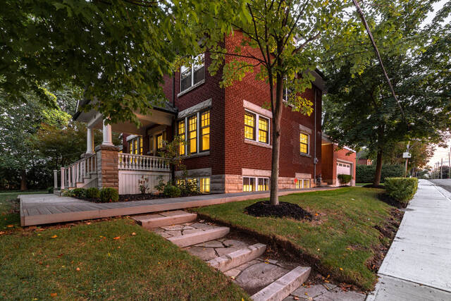 127 Main Street South, Brampton - photo 19