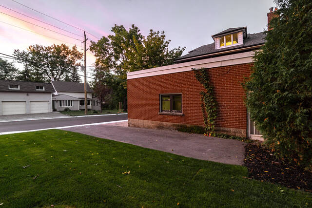 127 Main Street South, Brampton - photo 20