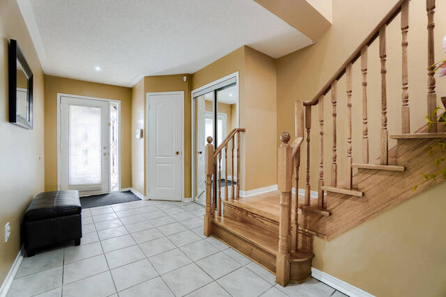 22 Hillsburgh Drive, Brampton - photo 21