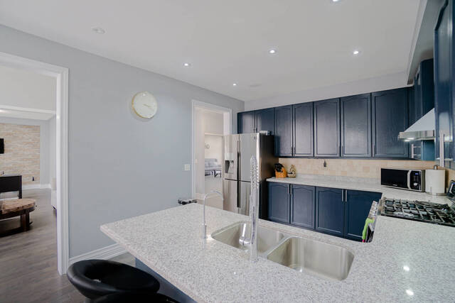 5 Regis Circle, Brampton - photo 13