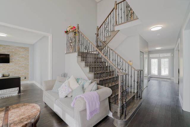5 Regis Circle, Brampton - photo 30