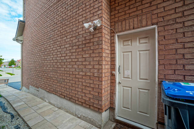 5 Regis Circle, Brampton - photo 61