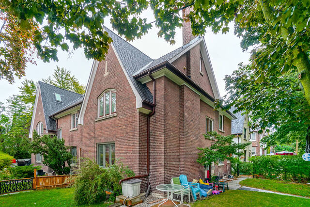 26 Castle View Avenue, Toronto - photo 28