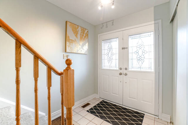 65 Goldenlight Circle, Brampton - photo 5