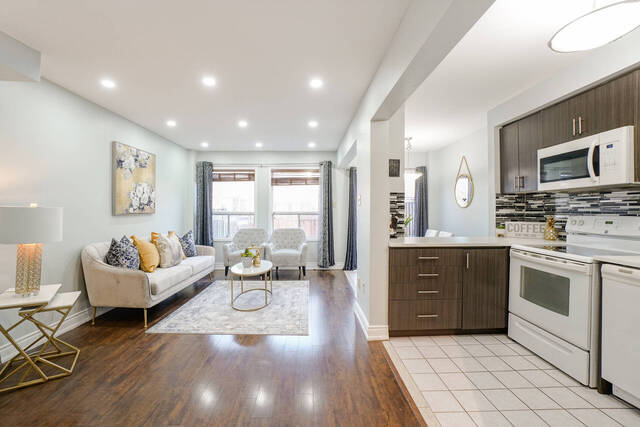 65 Goldenlight Circle, Brampton - photo 8