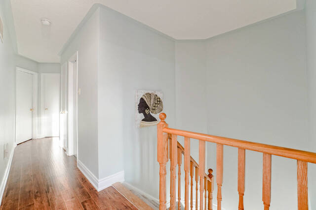 65 Goldenlight Circle, Brampton - photo 18