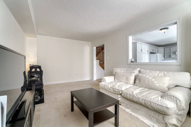 55 Blaydon Lane, Aurora - photo 23