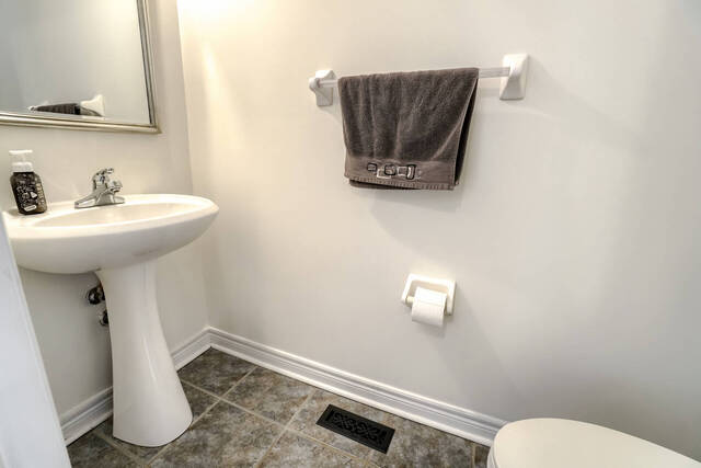 55 Blaydon Lane, Aurora - photo 24