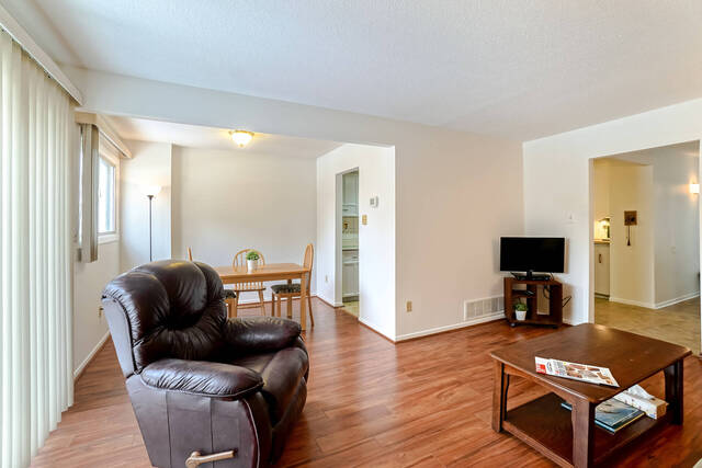 66 Greenwich Circle, Brampton - photo 17