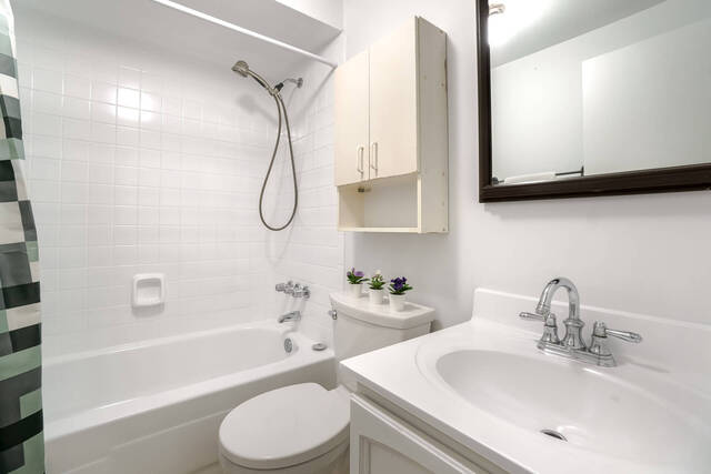 66 Greenwich Circle, Brampton - photo 30