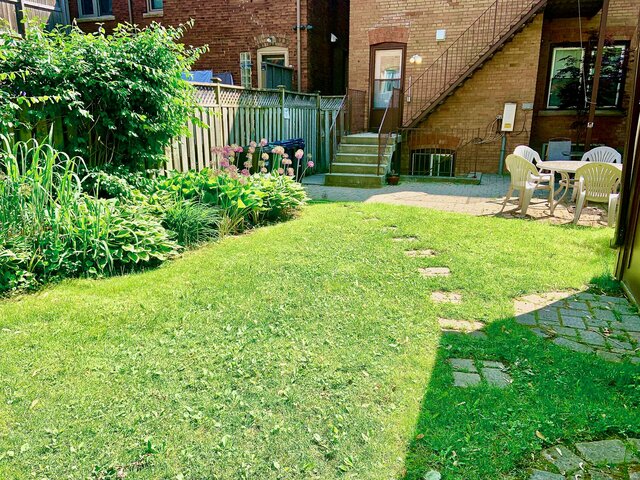 21Backyard to house copy.jpeg