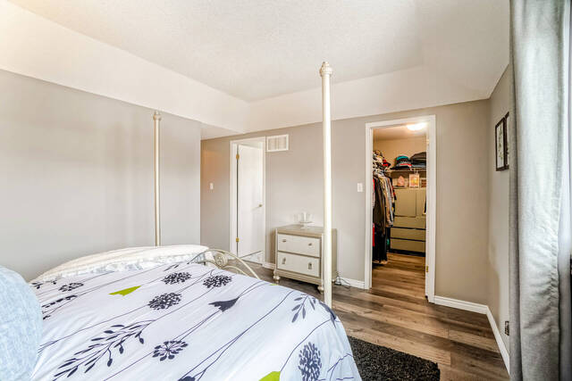 12 Robertson Street, Fergus - photo 25