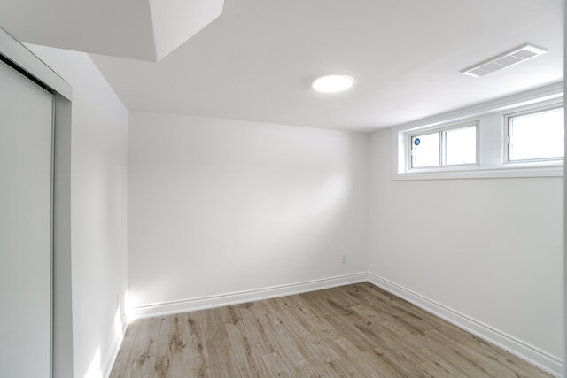 8 Marlborough Road, Guelph - photo 33