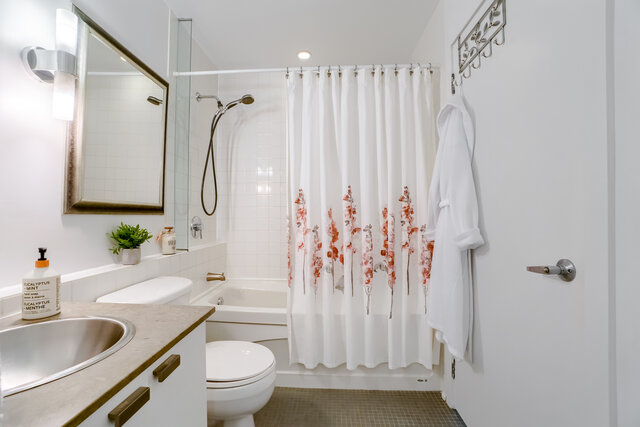 #613-637 Lake Shore Boulevard West, Toronto - photo 23