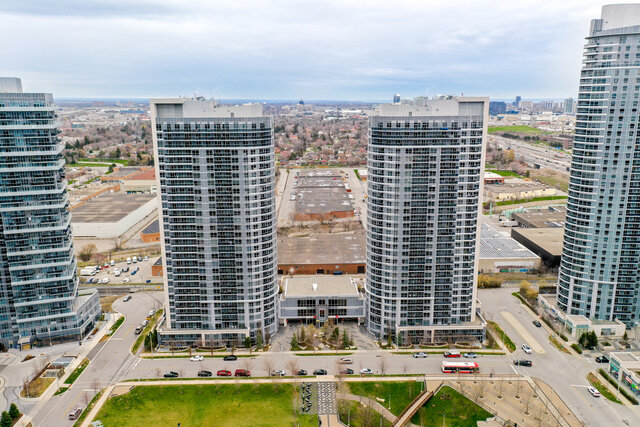 #1707-151 Village Green Square, Scarborough - photo 1