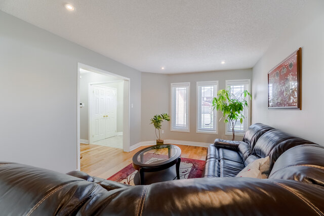 5370 Fallingbrook Drive, Mississauga - photo 6