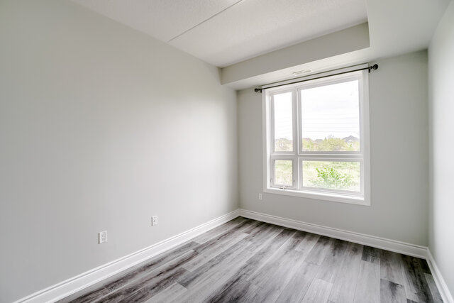 #105-640 Sauve Street, Milton - photo 16