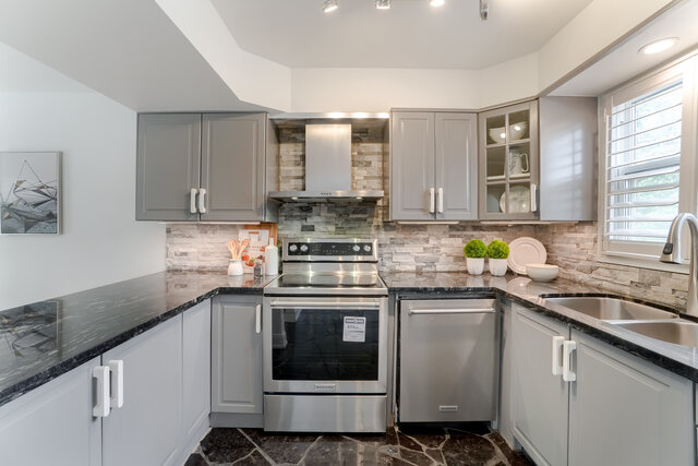 #6-1768 Main Street West, Hamilton - photo 17