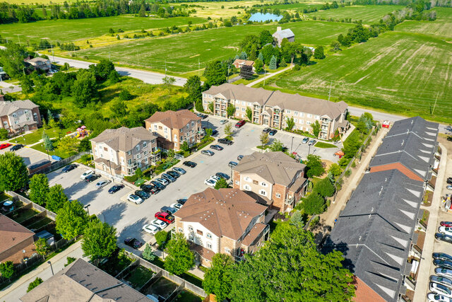 #9-133 Sydenham Wells, Barrie - photo 3