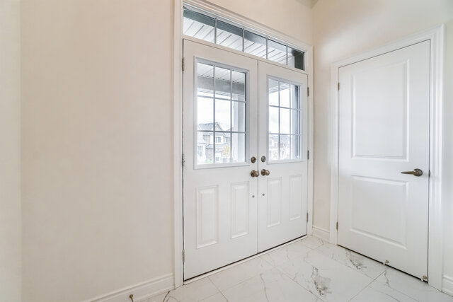 33 Holland Vista Street, East Gwillimbury - photo 5