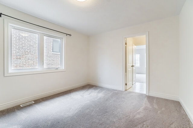 33 Holland Vista Street, East Gwillimbury - photo 33