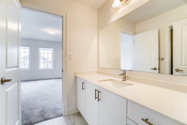 33 Holland Vista Street, East Gwillimbury - photo 36