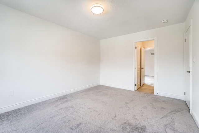 33 Holland Vista Street, East Gwillimbury - photo 40