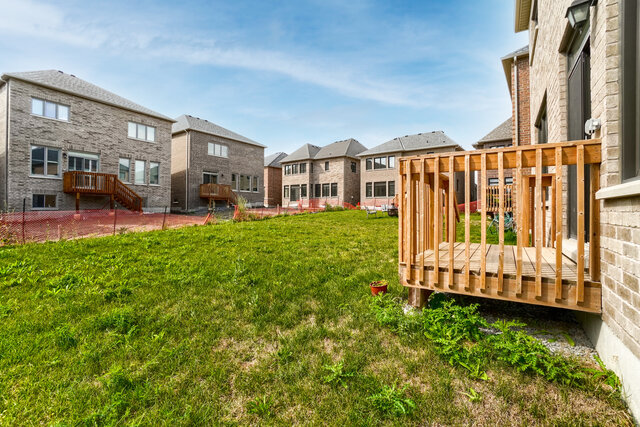 33 Holland Vista Street, East Gwillimbury - photo 48
