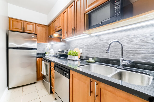 #1101-263 Wellington Street West, Toronto - photo 11