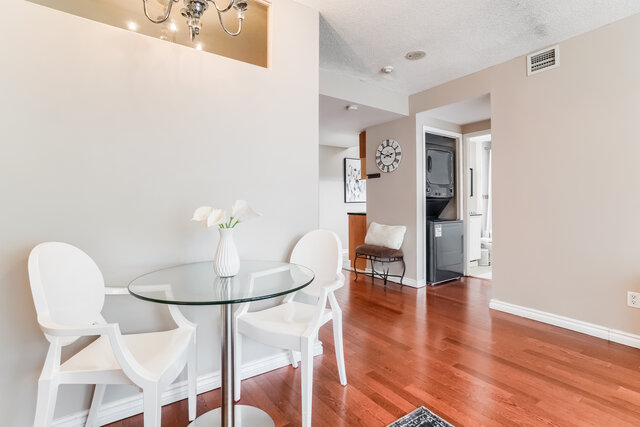 #1101-263 Wellington Street West, Toronto - photo 20