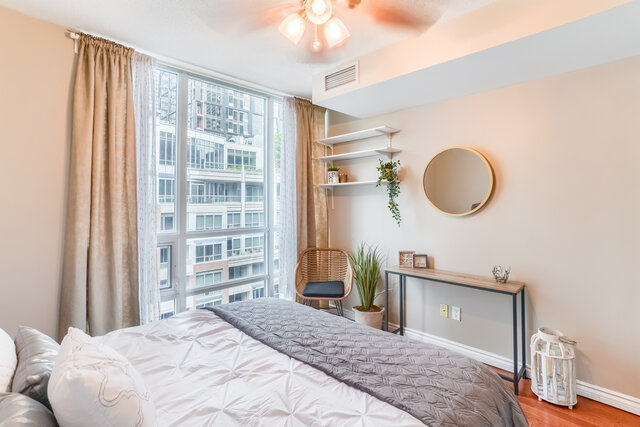 #1101-263 Wellington Street West, Toronto - photo 23