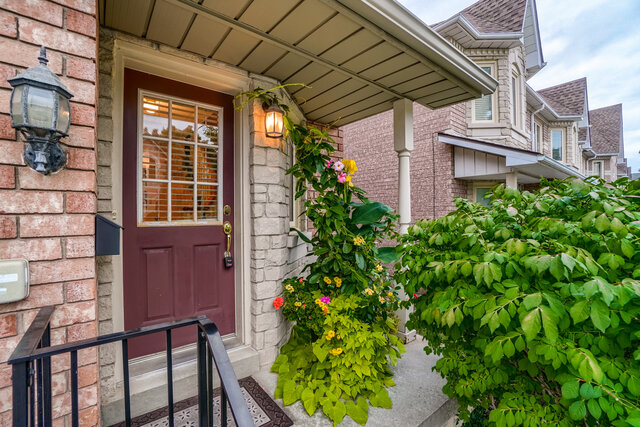 #15-455 Apache Court, Mississauga - photo 3