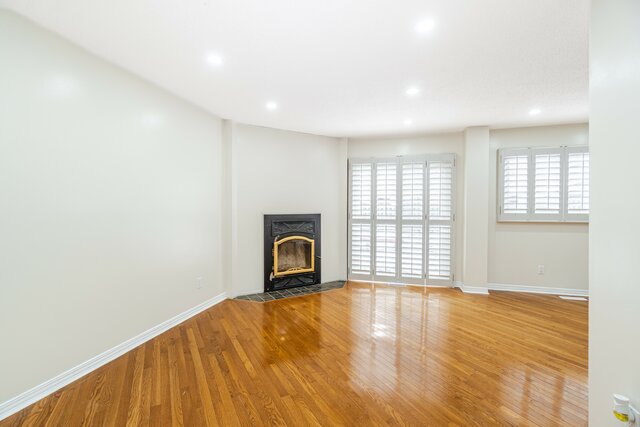 12 Wheatfield Road, Brampton - photo 9