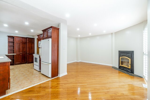 12 Wheatfield Road, Brampton - photo 15