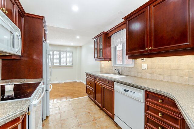 12 Wheatfield Road, Brampton - photo 16