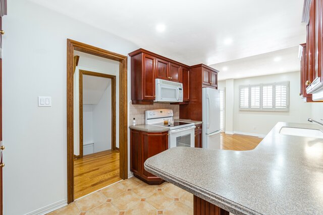 12 Wheatfield Road, Brampton - photo 20