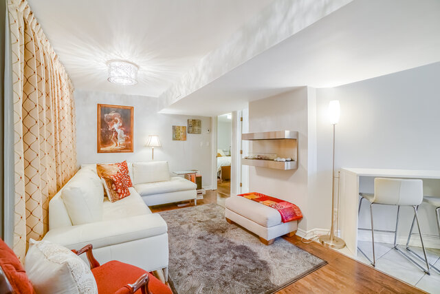 118 Mavety Street, Toronto - photo 6