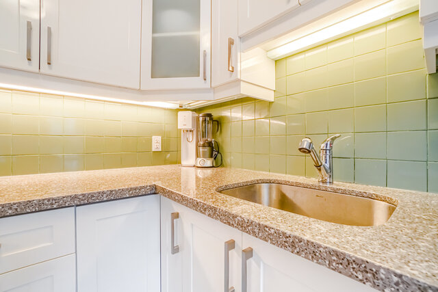 118 Mavety Street, Toronto - photo 15