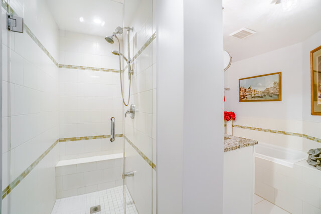 118 Mavety Street, Toronto - photo 22
