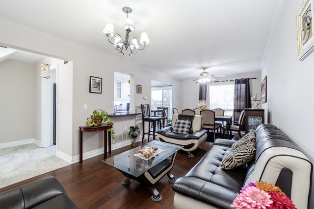 102 Heathcliffe Square, Brampton - photo 10