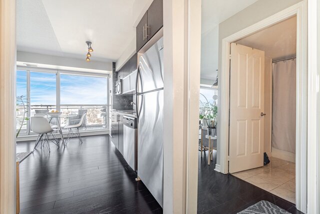 #2104-80 Western Battery Road, Toronto - photo 9