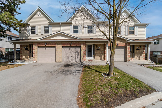 #52-2355 Fifth Line West, Mississauga - photo 1