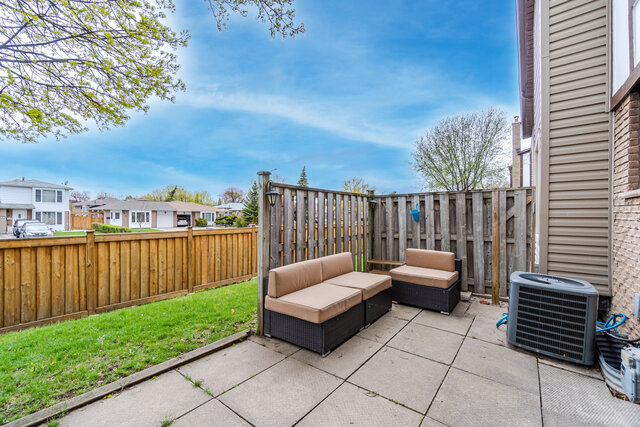 40 Greenwich Circle, Brampton - photo 43