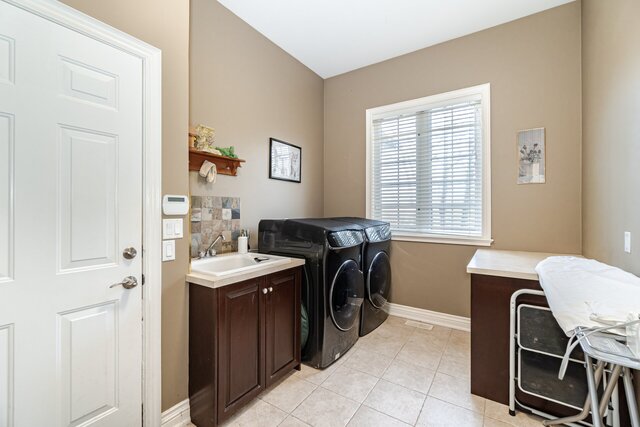 2 Abbitt Crescent, Georgetown - photo 80