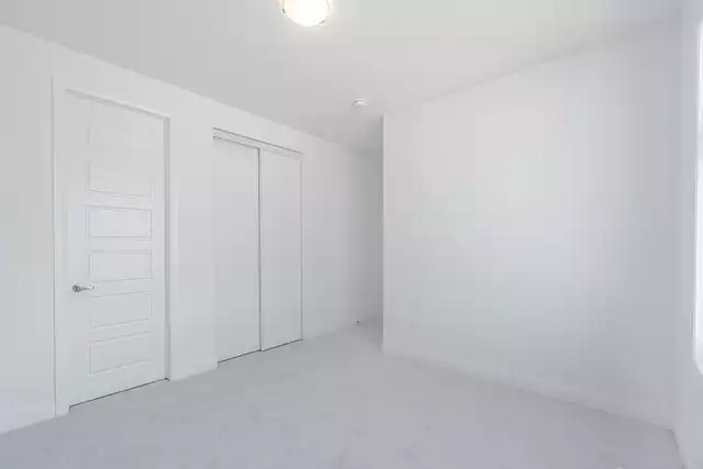 219 Rosenberg Way, Kitchener - photo 41